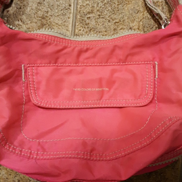 United Colors of Benetton Pink Nylon Bag. - Picture 1 of 8